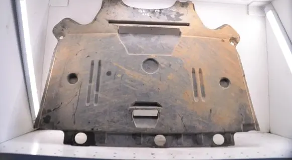 Audi Q5 SQ5 8R Engine splash shield/under tray 8F0863822