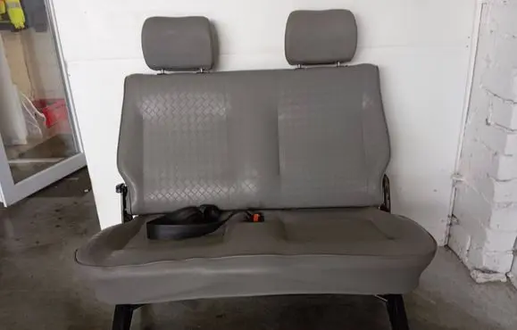 Volkswagen Transporter - Caravelle T4 Rear seat 