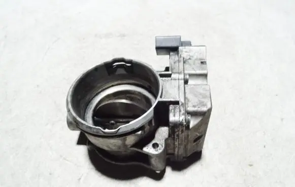 Audi A4 S4 B6 8E 8H Throttle valve A2C53364206 059128063E