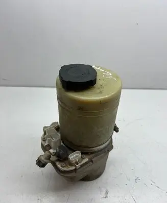 Opel Vectra C Power steering pump 93172789