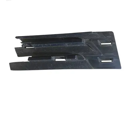 Chevrolet Camaro Front bumper lower grill 84524891