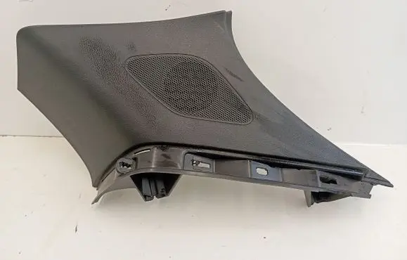 Porsche Macan (95B) (D)pillar trim (top) 95B867246