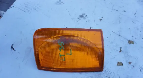 Mitsubishi L200 Front indicator light 