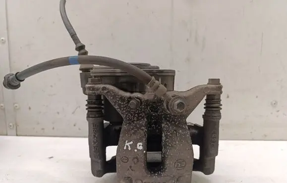 Nissan Qashqai J12 Rear brake caliper 440106RA0B