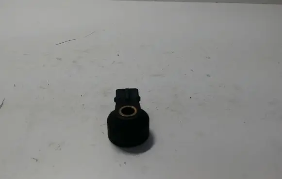 Volkswagen Golf IV Detonation knock sensor 030905377A