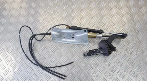 Mercedes-Benz ML W164 Tailgate/trunk/boot hinge A1647400018