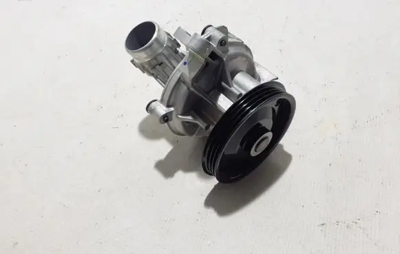 Volvo XC60 Water pump 32252284