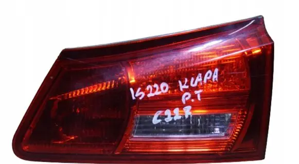 Lexus IS 220D-250-350 Tailgate rear/tail lights