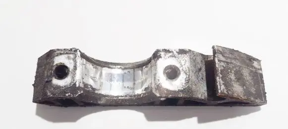 Audi Q7 4L Sway bar bush bracket, front 7l0411063b