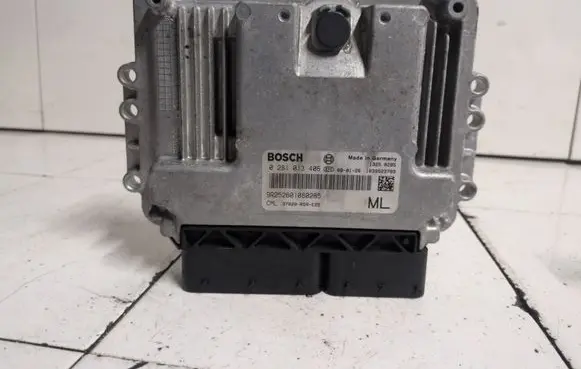 Honda Civic Engine control unit/module 0281013406 1039S23789 37820RSRE25