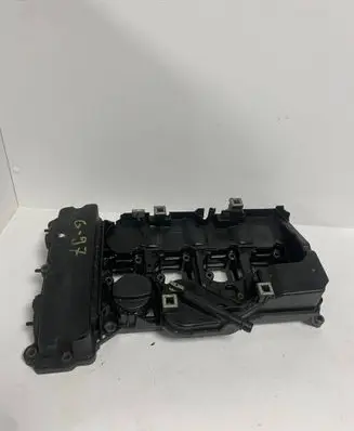 Mercedes-Benz C W203 Rocker cam cover A2710100530