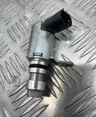 Suzuki Swift III Camshaft vanos timing valve 44981