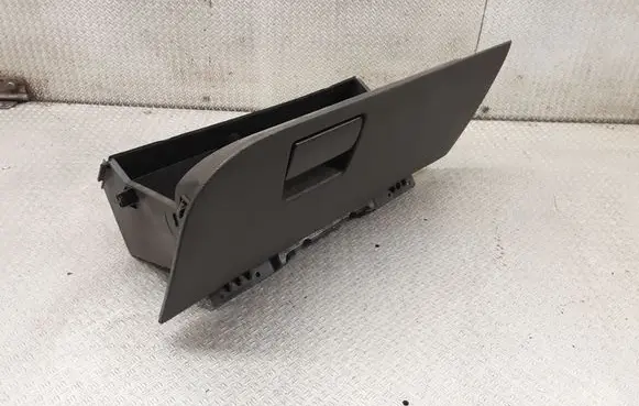 Chevrolet Volt I Glove box 22752655