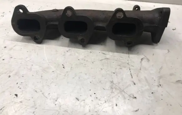 Audi A6 S6 C6 4F Exhaust manifold 059253034P