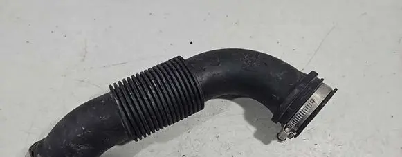 Ford Focus Air intake duct part CV619C623AC S9E0B 072920S02