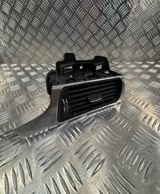Audi A6 S6 C7 4G Dashboard side air vent grill/cover trim 4G2820902 9026100