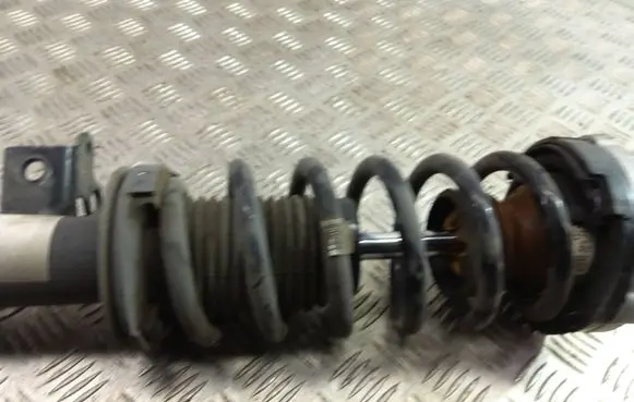 BMW 5 F10 F11 Front shock absorber/damper
