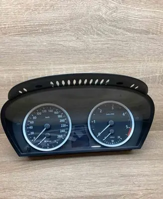 BMW 5 E60 E61 Speedometer (instrument cluster) 6945633 110080213