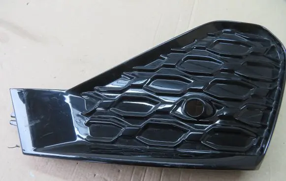 Audi RS3 Front bumper lower grill 8Y0919289