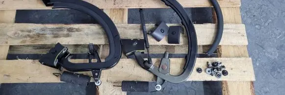 Audi A3 S3 8V Tailgate/trunk/boot hinge 8V5810171C