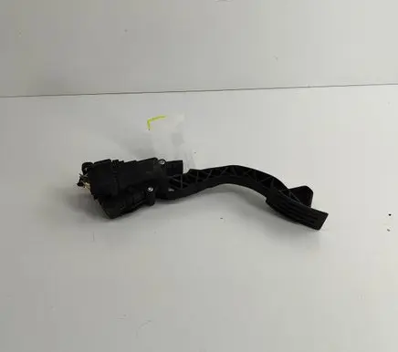 Ford Focus Accelerator throttle pedal 4M519F836BK
