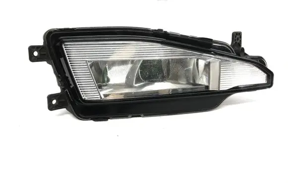 Volkswagen PASSAT B7 Front fog light 3G0941699 1NA01379701
