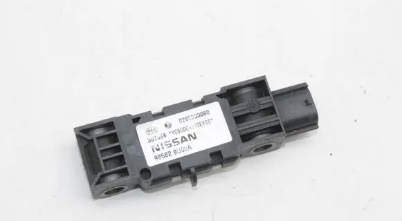 Nissan Note (E12) Airbag deployment crash/impact sensor 0285003060