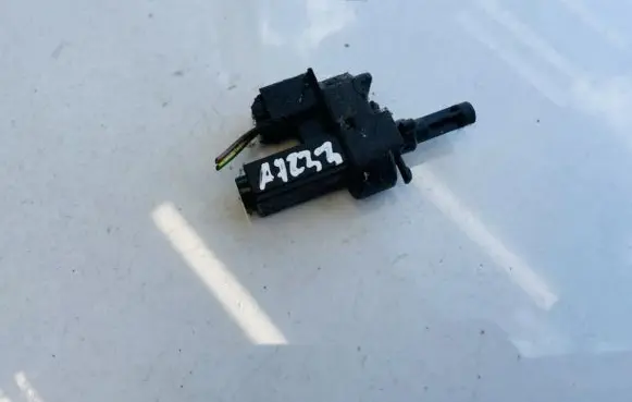 Volvo V50 Brake pedal sensor switch 4m5t7c634aa 4m5t-7c634-aa