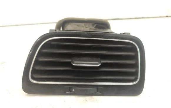 Volkswagen Golf VII Dashboard side air vent grill/cover trim 5G1819704R 5G1819704P 5G1819710B
