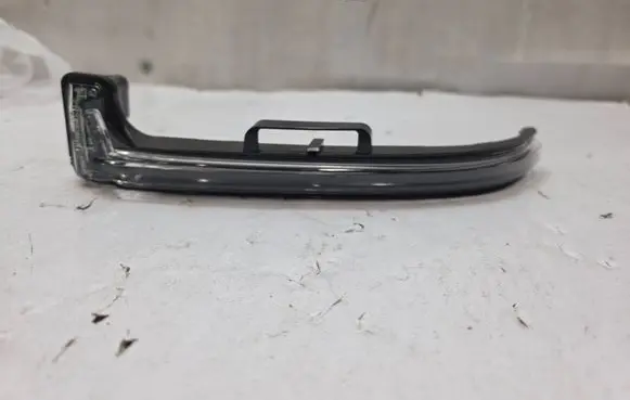 Peugeot 3008 II Mirror indicator light 21593023