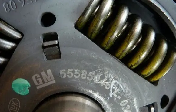 Opel Astra L Front brake disc 55585046T