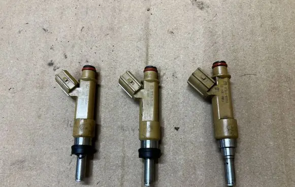 Toyota Auris E180 Fuel injector 23250-0T030 232500T030