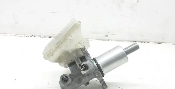 Audi A4 S4 B6 8E 8H Master brake cylinder 8E0611301E