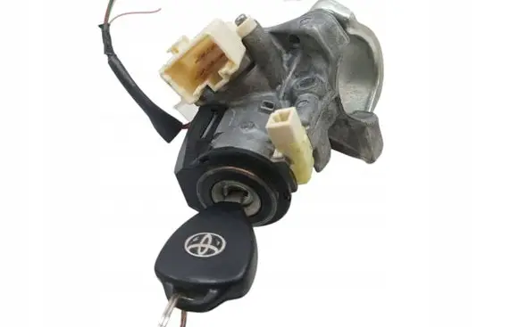 Toyota Auris 150 Ignition lock 45020-0204