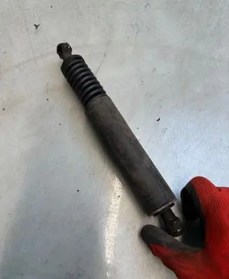 Porsche Cayenne (9PA) Tailgate/trunk strut/damper 7L5827550D