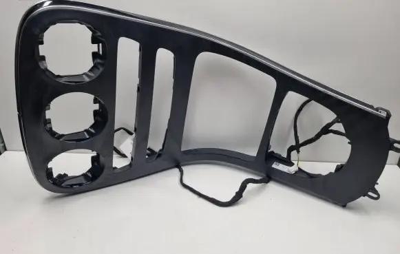 Mercedes-Benz GLC X253 C253 Dashboard center trim panel A2536806802 2536806802