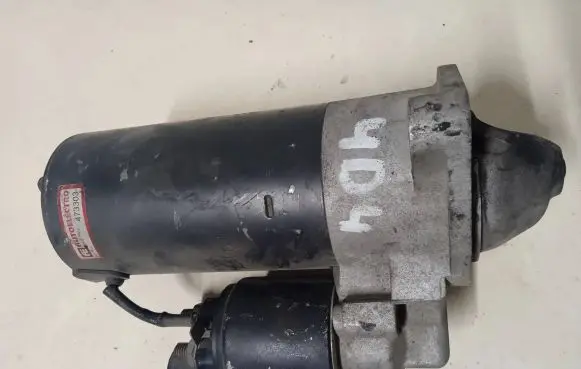 Toyota Avensis T250 Starter motor 473303