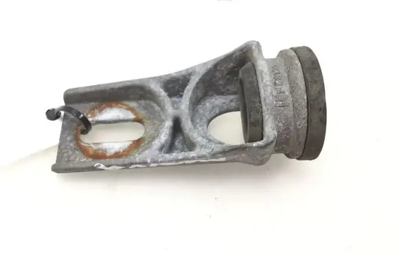 Opel Meriva A Radiator mount bracket 13128108