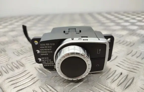 Mercedes-Benz A W176 Head unit multimedia control A2469001309