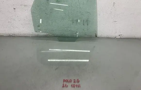 Volkswagen Polo VI Rear door window glass 2G4845026