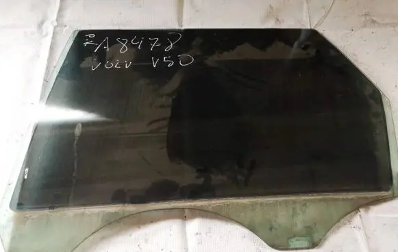 Volvo V50 Rear door window glass as2