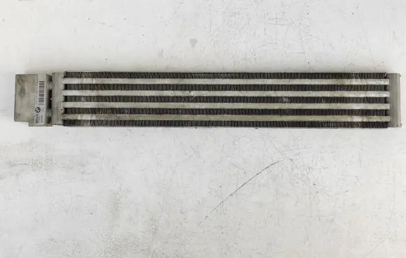 Engine oil radiator