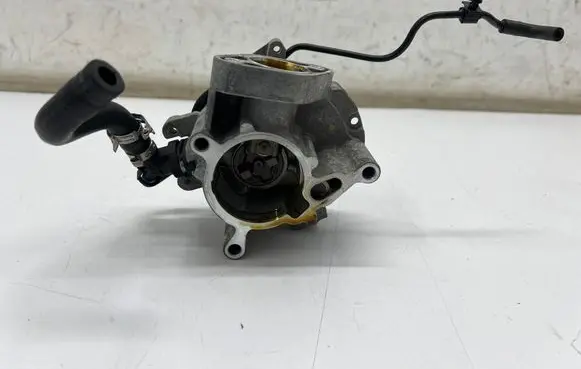 Audi A4 S4 B9 Vacuum pump 06K145100AE