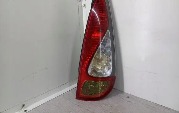 Toyota Yaris Verso Rear/tail lights 52-091