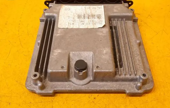 Skoda Superb B8 (3V) Engine control unit/module 04L906026AF