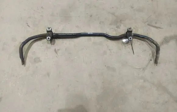 Volkswagen PASSAT B6 Front anti-roll bar/sway bar 