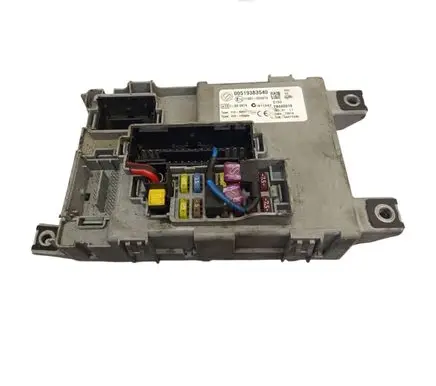 Fiat Doblo Fuse module 00519383540 116RI000674 28400319