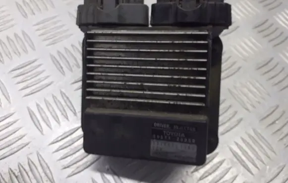Toyota Avensis T250 Fuel injection control unit/module 89871-1260