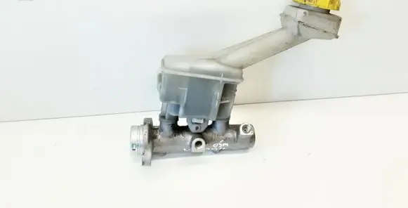 Nissan X-Trail T30 Master brake cylinder