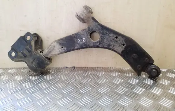 Ford Focus Front lower control arm/wishbone BV613C339AAA